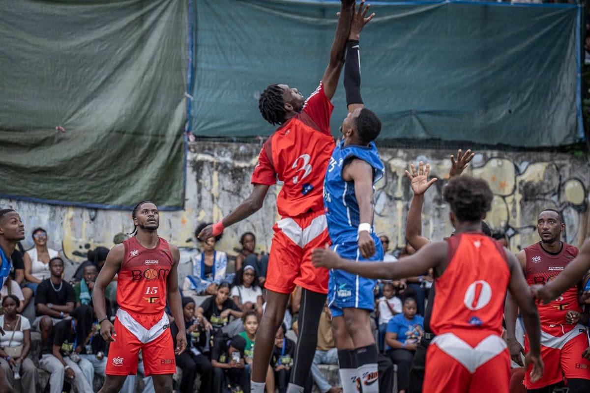 BCM – Étoile Bleue de Kaweni, une finale disputée devant un public nombreux